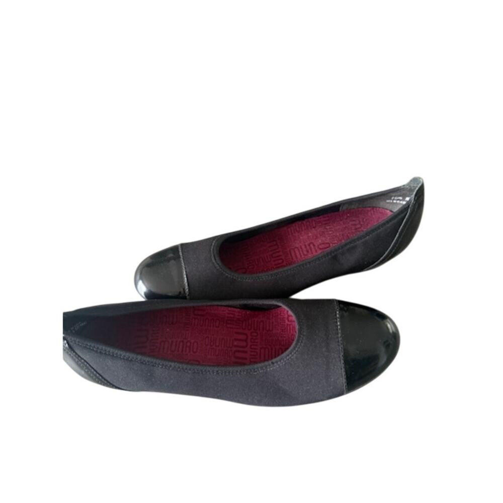 Munro Henlee Black Cap Toe Ballet Flats Size 10.5 N Narrow